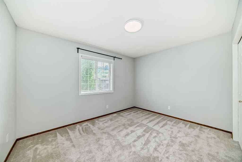 MLS® A2256021 - 307 Edgebrook Park NW in Edgemont Calgary, Residential