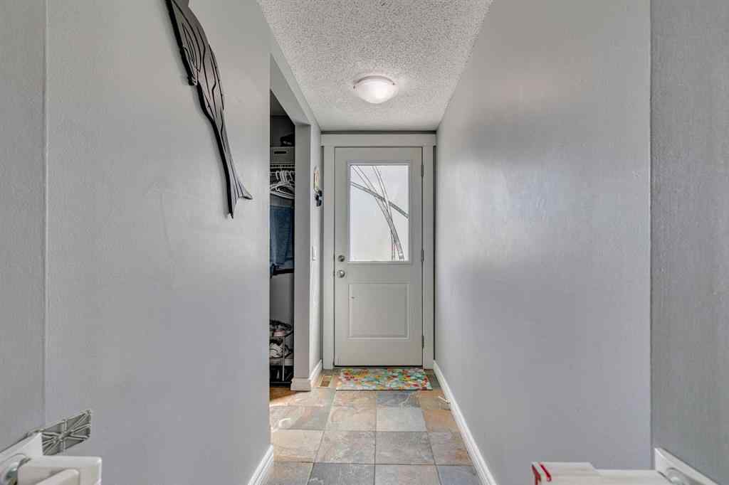 MLS® A2256026 - Unit #12 6440 4 Street NW in Thorncliffe Calgary, Residential