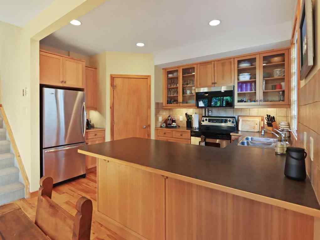 MLS® A2256028 - Unit #2 729 4th Street  in South Canmore Canmore, Residential