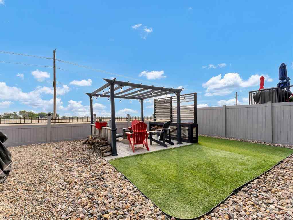 MLS® A2256031 - 518 Somerside View SE in Southland Medicine Hat, Residential
