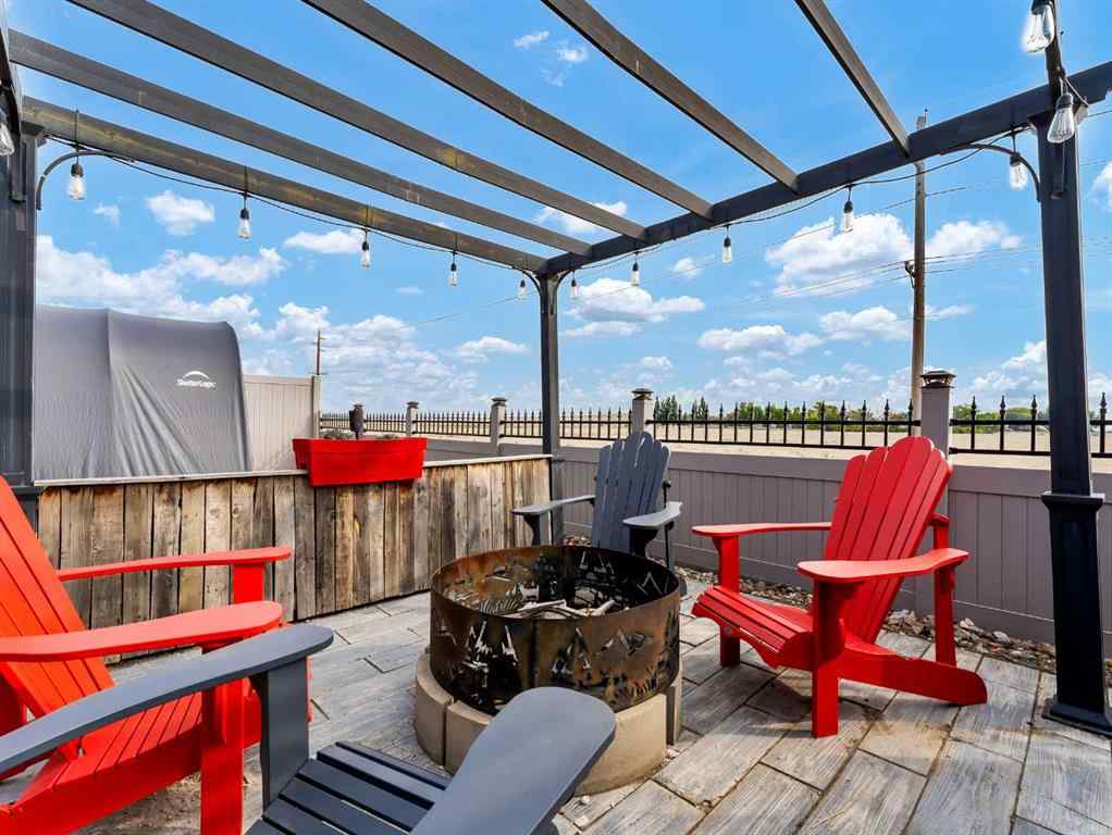 MLS® A2256031 - 518 Somerside View SE in Southland Medicine Hat, Residential