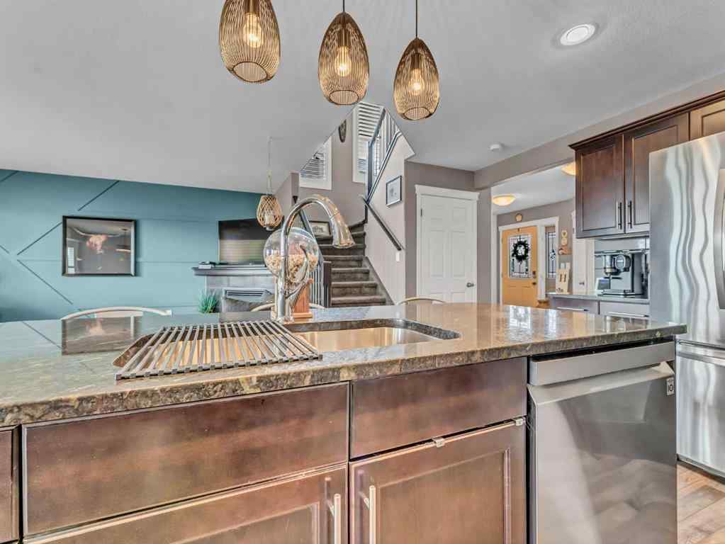 MLS® A2256031 - 518 Somerside View SE in Southland Medicine Hat, Residential