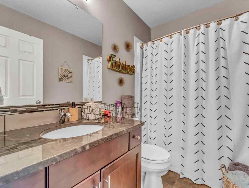 MLS® A2256031 - 518 Somerside View SE in Southland Medicine Hat, Residential
