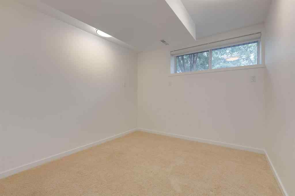 MLS® A2256033 - 3910 3 Street NW in Highland Park Calgary, Residential
