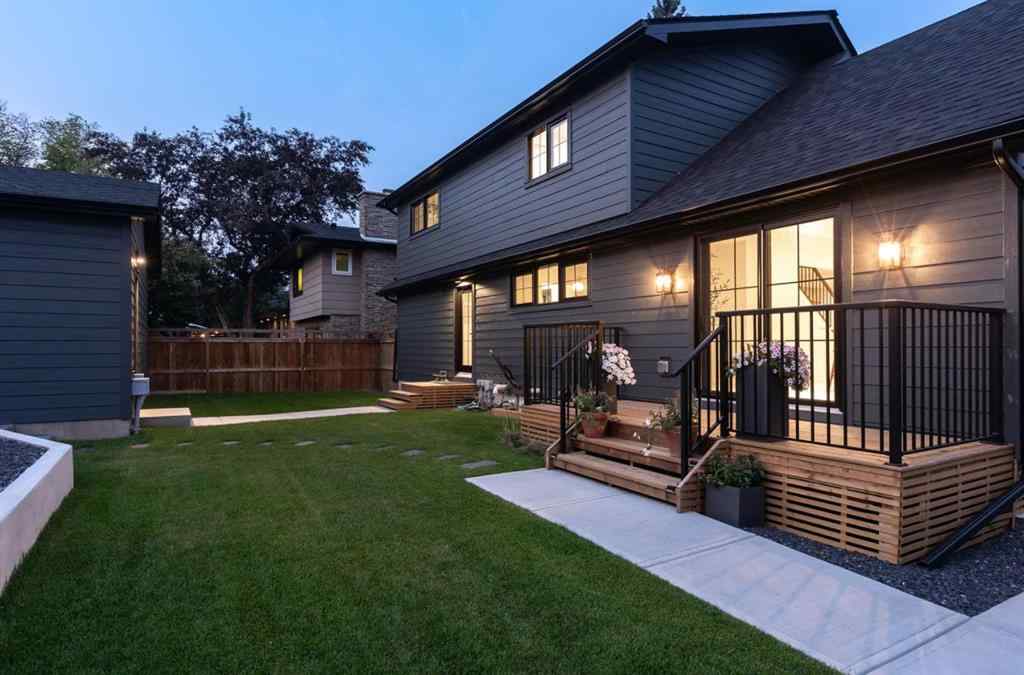 MLS® A2256035 - 1011 Lake Wapta Way SE in Lake Bonavista Calgary, Residential