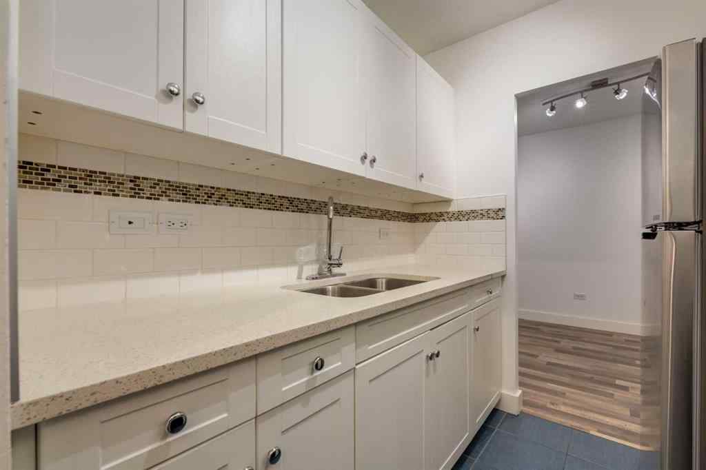 MLS® A2256040 - Unit #203 1027 Cameron Avenue SW in Lower Mount Royal Calgary, Residential