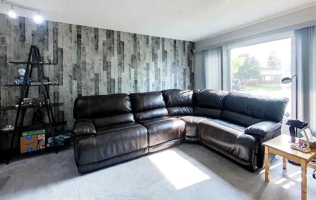 MLS® A2256045 - 5036 12 Avenue   in Edson Edson, Residential