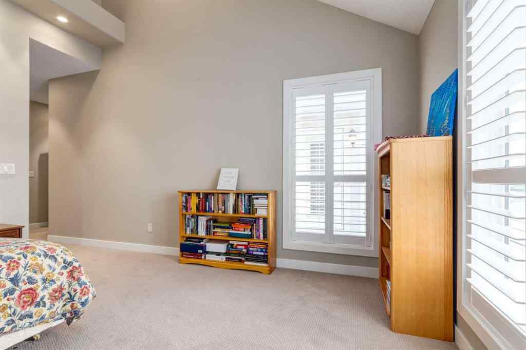 MLS® A2256046 - Unit #406 3412 Parkdale Boulevard NW in Parkdale Calgary, Residential