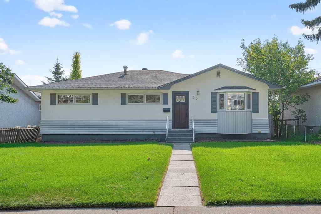 MLS® A2256051 - 35 Collingwood Place NW in Collingwood Calgary, Residential