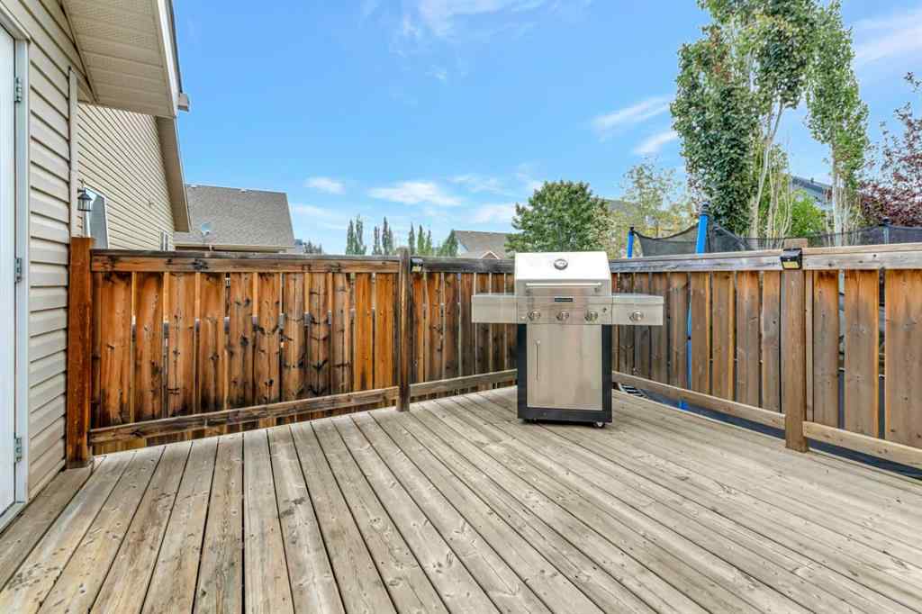 MLS® A2256053 - 1607 54 Avenue Close  in College Park Lloydminster, Residential