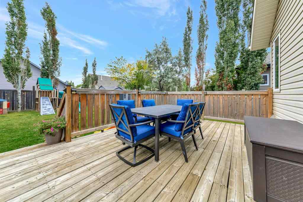 MLS® A2256053 - 1607 54 Avenue Close  in College Park Lloydminster, Residential