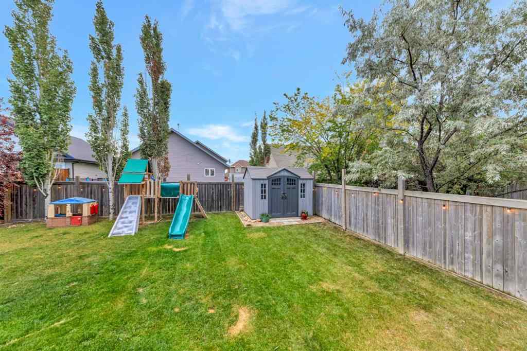 MLS® A2256053 - 1607 54 Avenue Close  in College Park Lloydminster, Residential