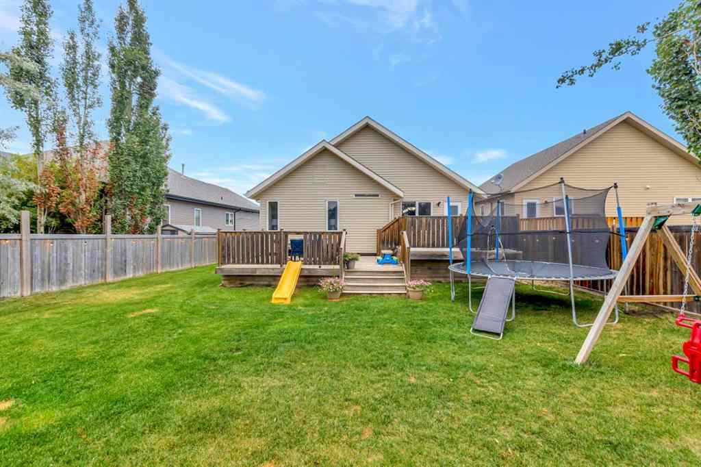 MLS® A2256053 - 1607 54 Avenue Close  in College Park Lloydminster, Residential