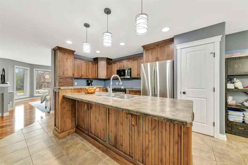 MLS® A2256053 - 1607 54 Avenue Close  in College Park Lloydminster, Residential