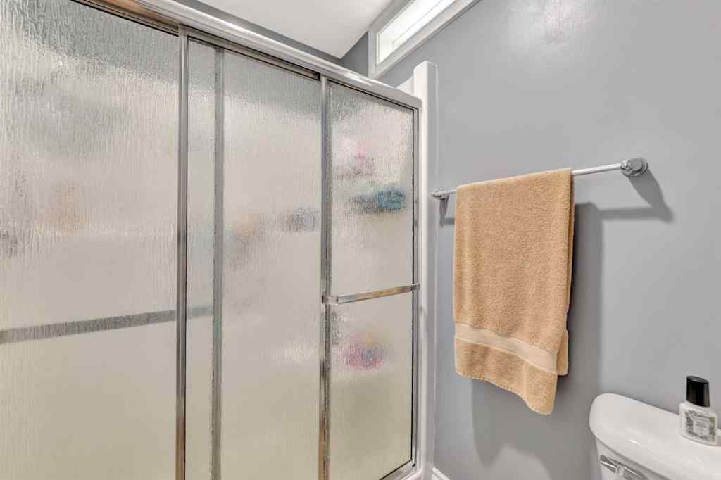 MLS® A2256053 - 1607 54 Avenue Close  in College Park Lloydminster, Residential
