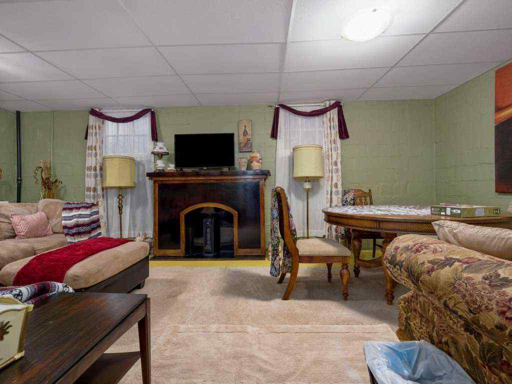 MLS® A2256054 - 121 Center Avenue  in NONE Milk River, Residential