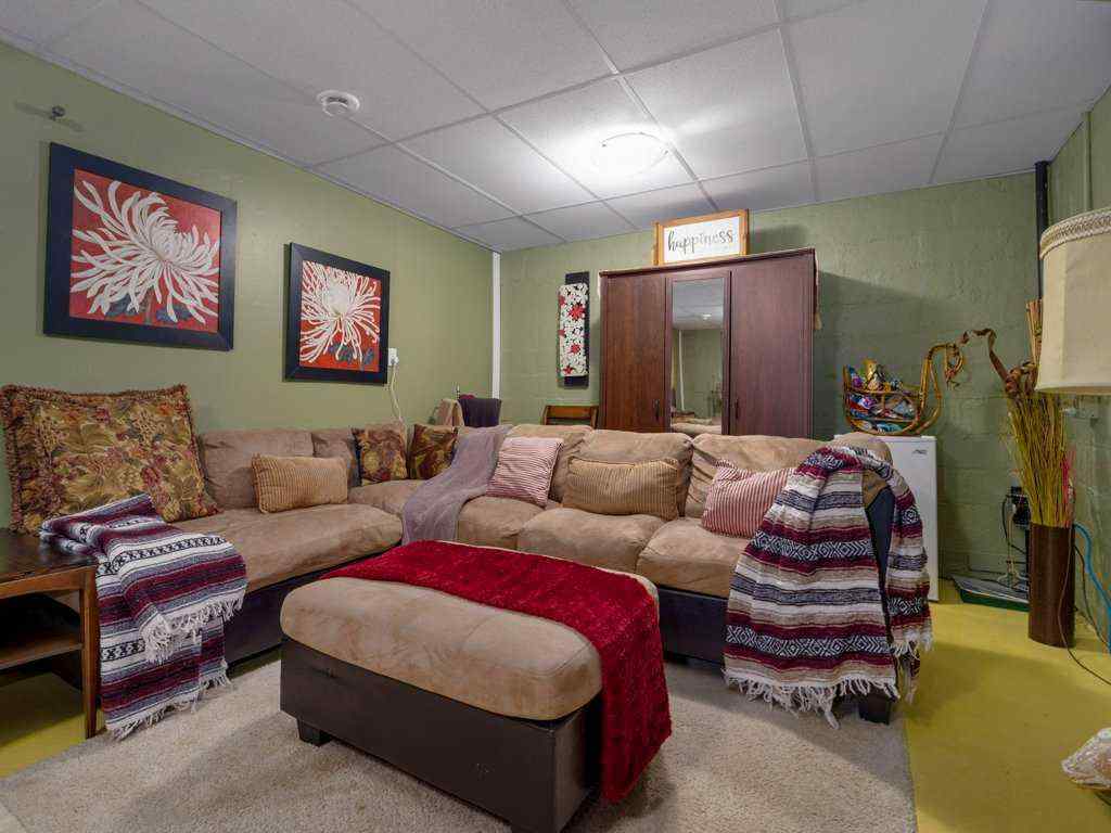 MLS® A2256054 - 121 Center Avenue  in NONE Milk River, Residential