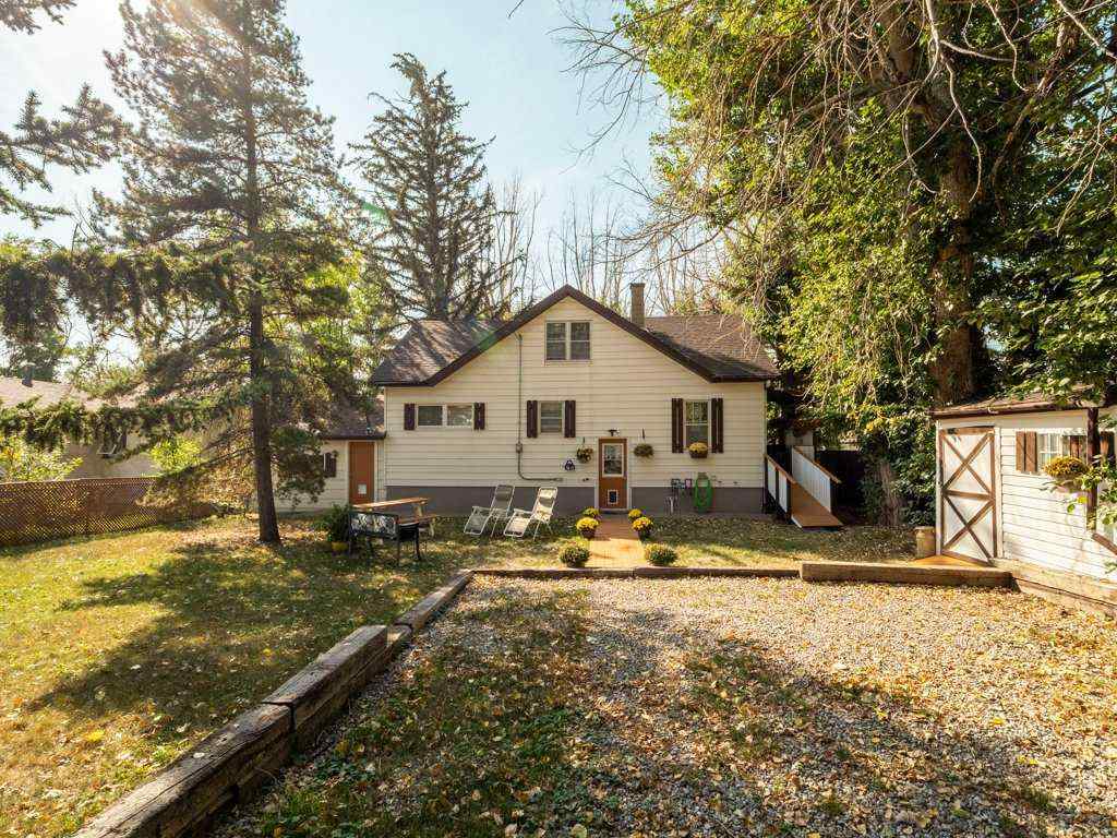 MLS® A2256054 - 121 Center Avenue  in NONE Milk River, Residential