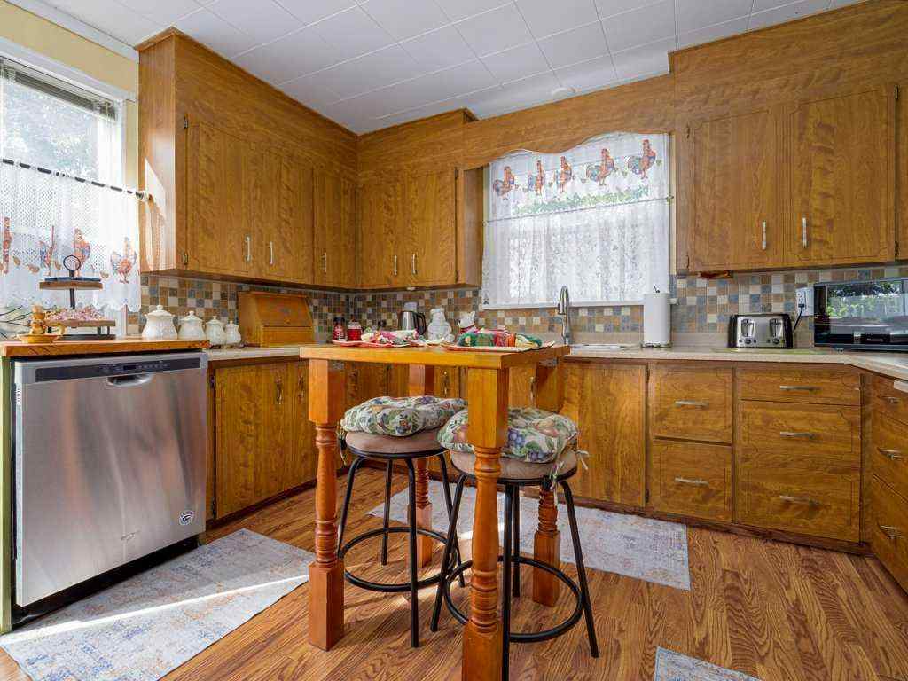 MLS® A2256054 - 121 Center Avenue  in NONE Milk River, Residential