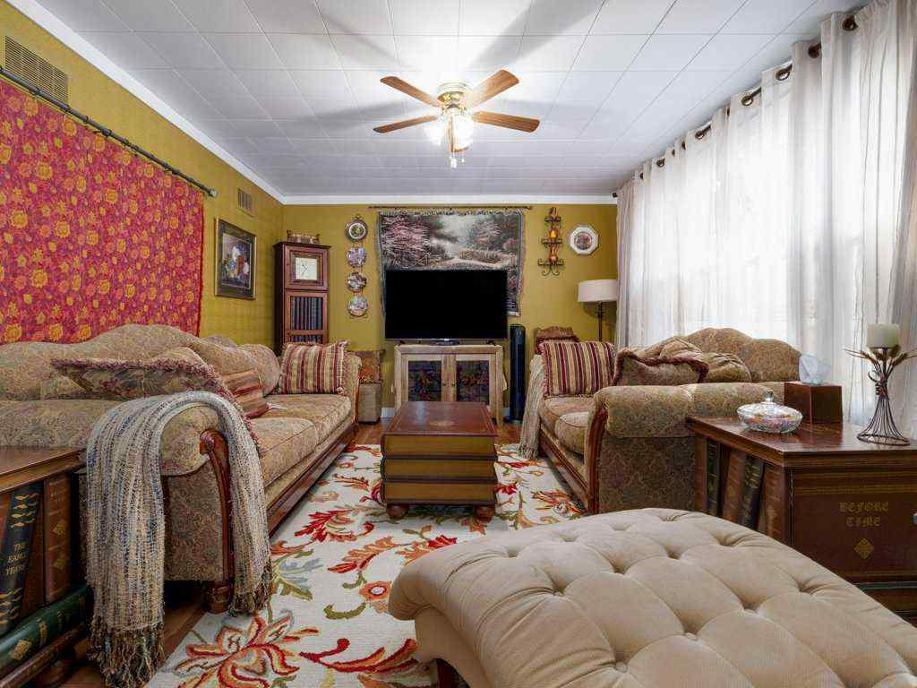 MLS® A2256054 - 121 Center Avenue  in NONE Milk River, Residential