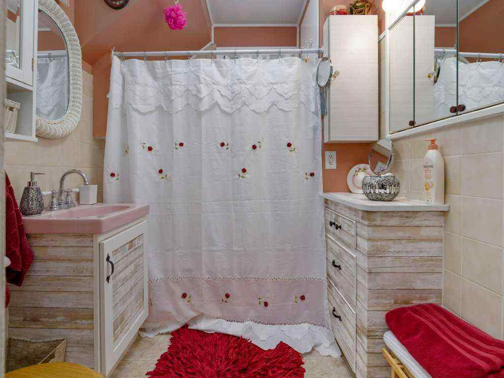 MLS® A2256054 - 121 Center Avenue  in NONE Milk River, Residential