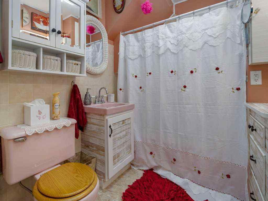 MLS® A2256054 - 121 Center Avenue  in NONE Milk River, Residential
