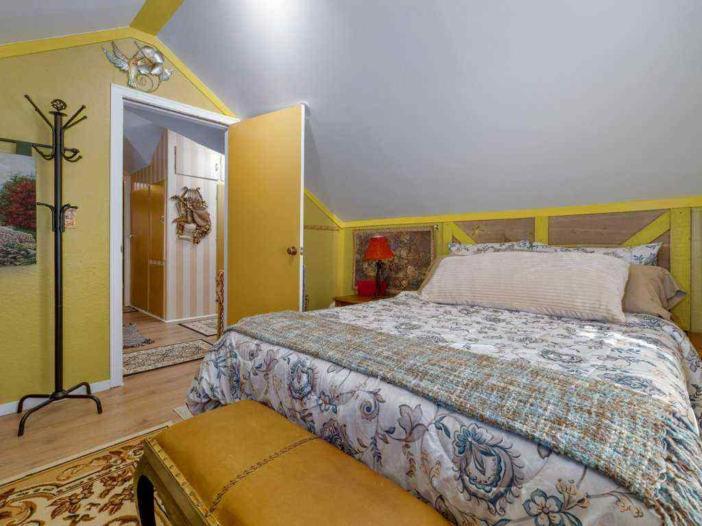 MLS® A2256054 - 121 Center Avenue  in NONE Milk River, Residential