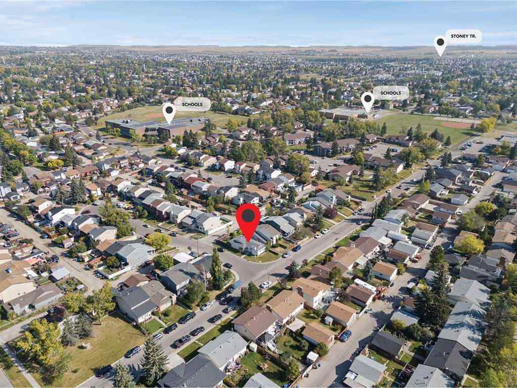 MLS® A2256055 - 5812 22 Avenue NE in Pineridge Calgary, Residential