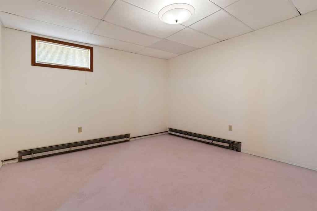 MLS® A2256057 - 6521 49 Avenue  in Grandview Camrose, Residential