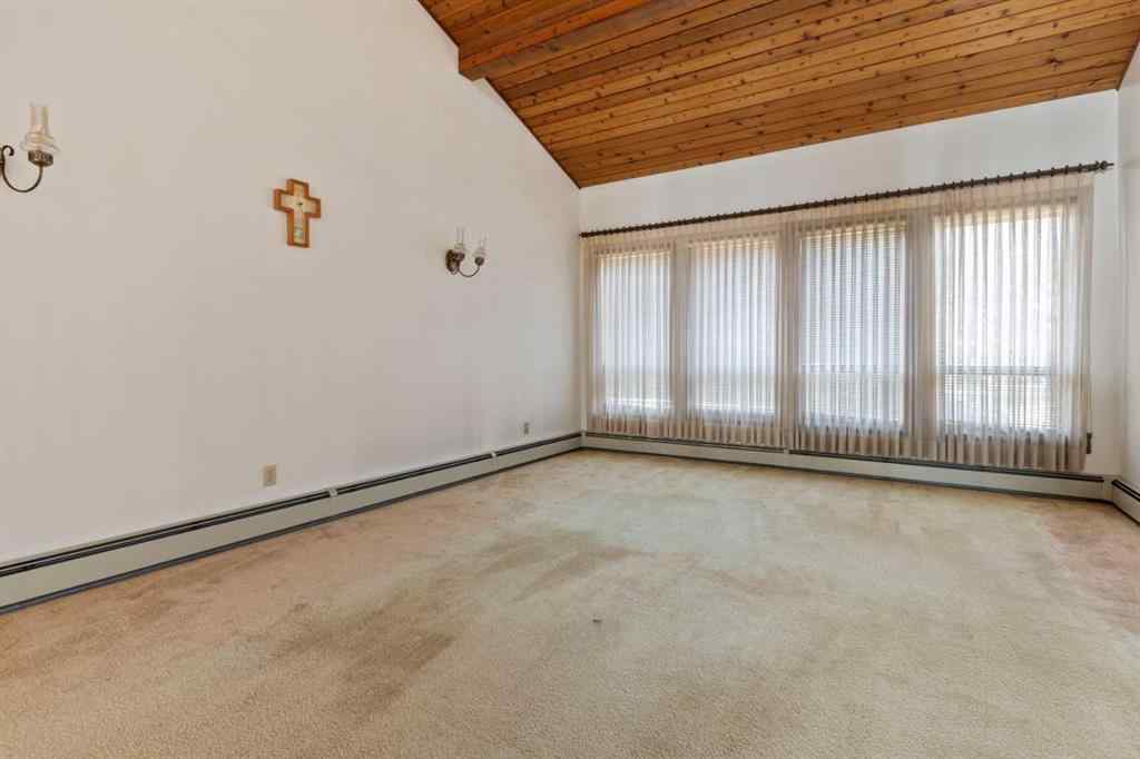 MLS® A2256057 - 6521 49 Avenue  in Grandview Camrose, Residential