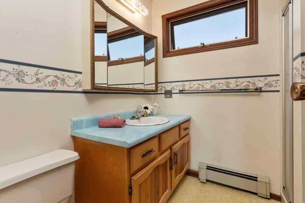 MLS® A2256057 - 6521 49 Avenue  in Grandview Camrose, Residential