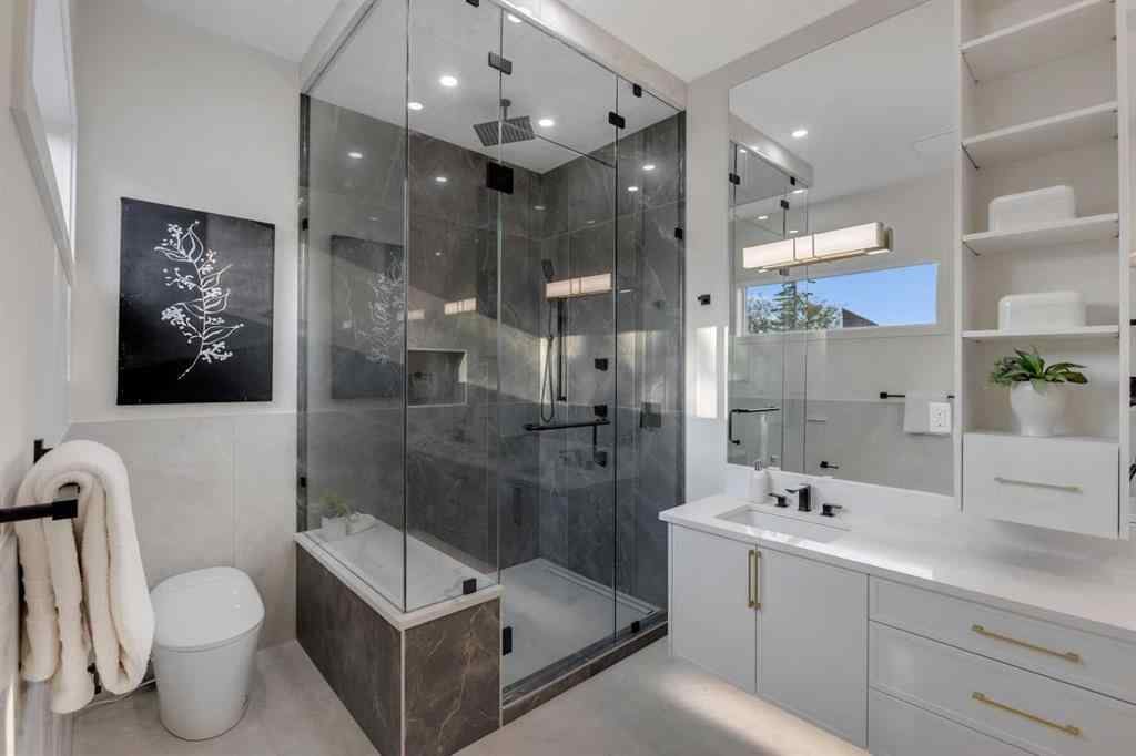 MLS® A2256061 - 2911 4 Avenue NW in Parkdale Calgary, Residential