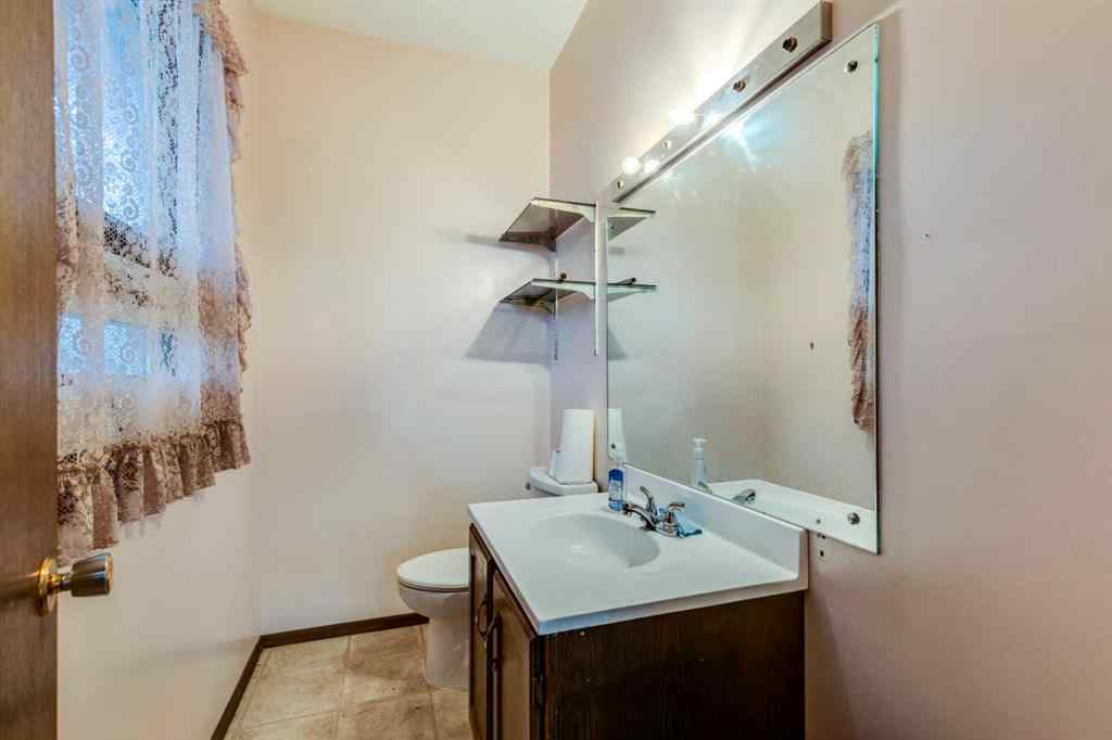 MLS® A2256063 - 107 40 Avenue NE in Highland Park Calgary, Residential