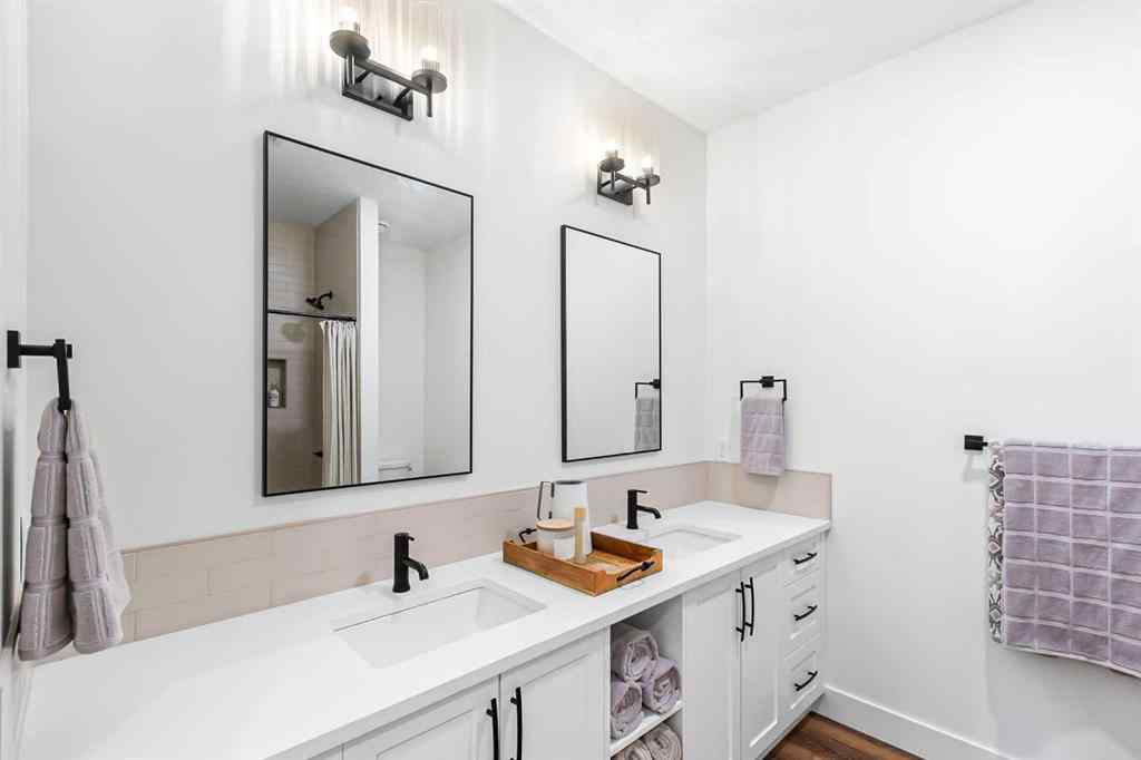 MLS® A2256065 - 14 Vireo Avenue  in NONE Olds, Residential