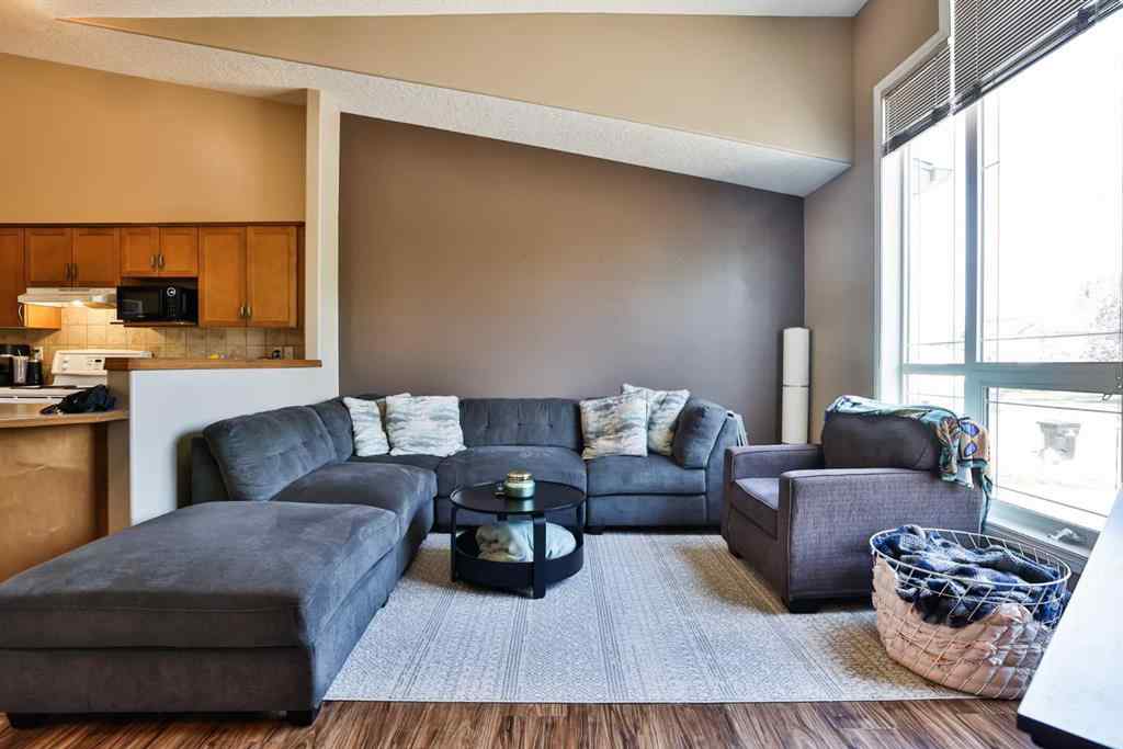 MLS® A2256070 - 326 Lynx Crescent N in Uplands Lethbridge, Residential