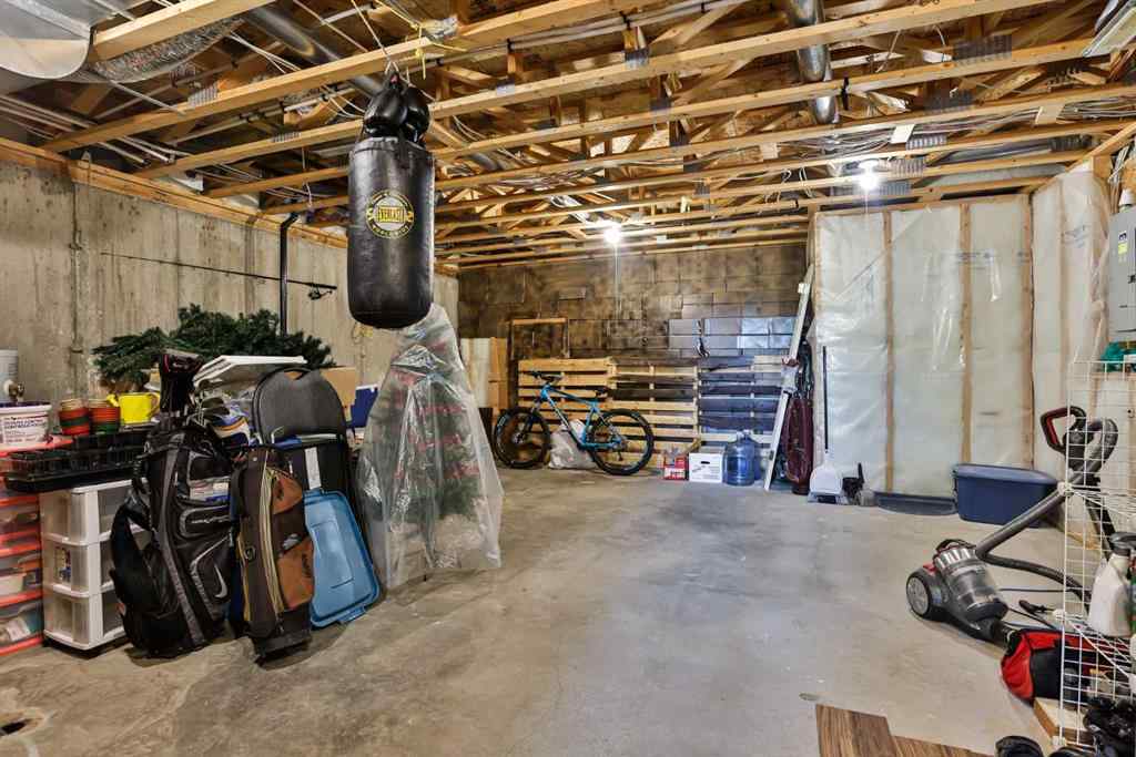 MLS® A2256070 - 326 Lynx Crescent N in Uplands Lethbridge, Residential