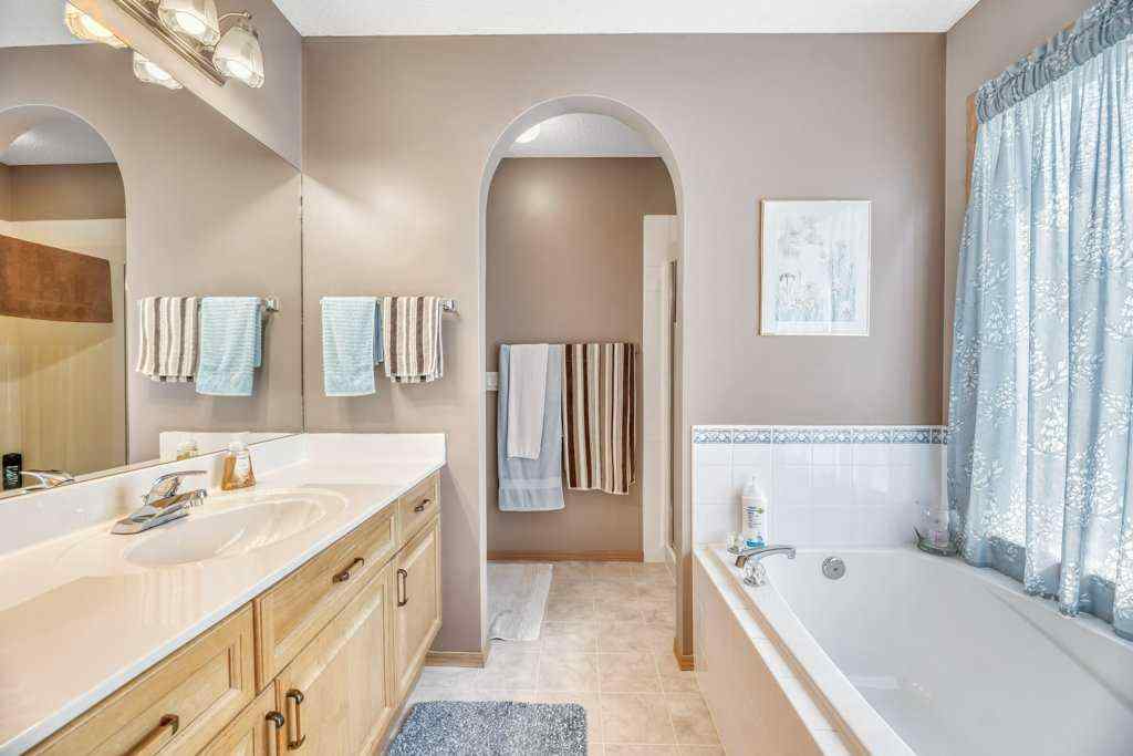 MLS® A2256072 - 141 West Creek Crescent  in West Creek Chestermere, Residential