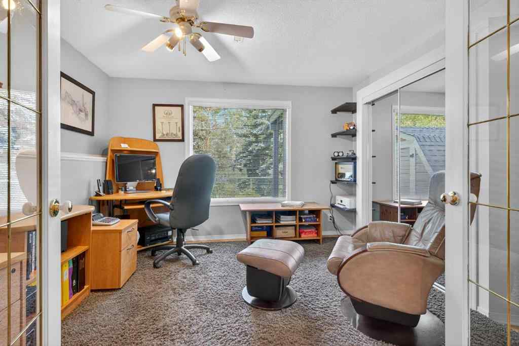MLS® A2256076 - 22 Somerside Manor SW in Somerset Calgary, Residential