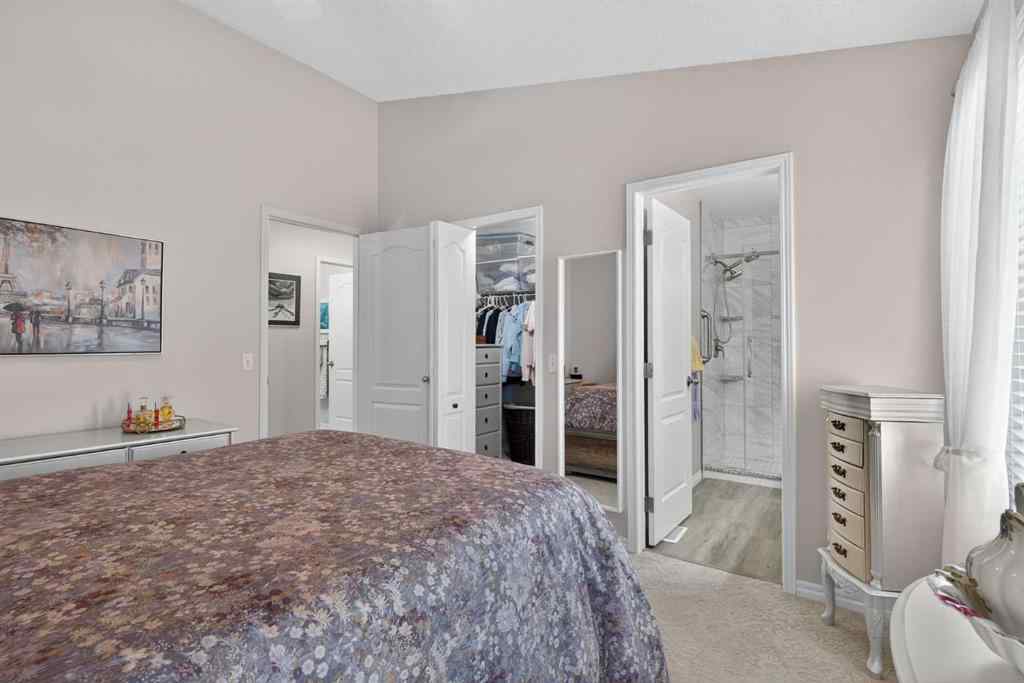 MLS® A2256076 - 22 Somerside Manor SW in Somerset Calgary, Residential