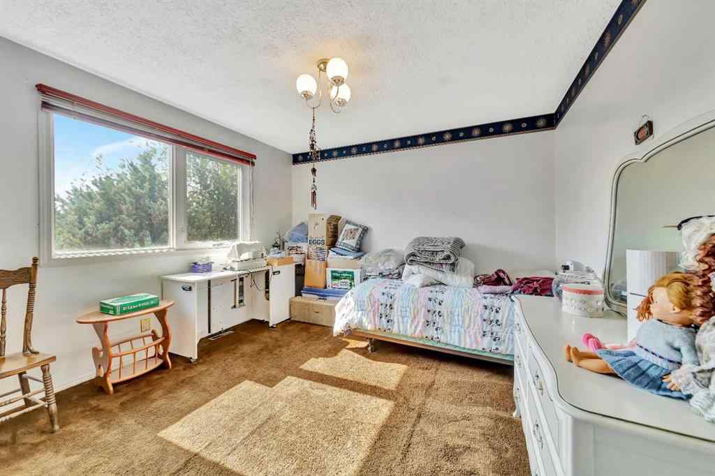 MLS® A2256078 - 5621 35 Street  in Steele Heights Lloydminster, Residential