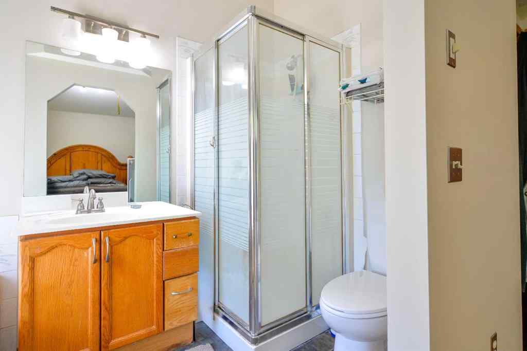 MLS® A2256080 - 152 Valley Meadow Close NW in Valley Ridge Calgary, Residential