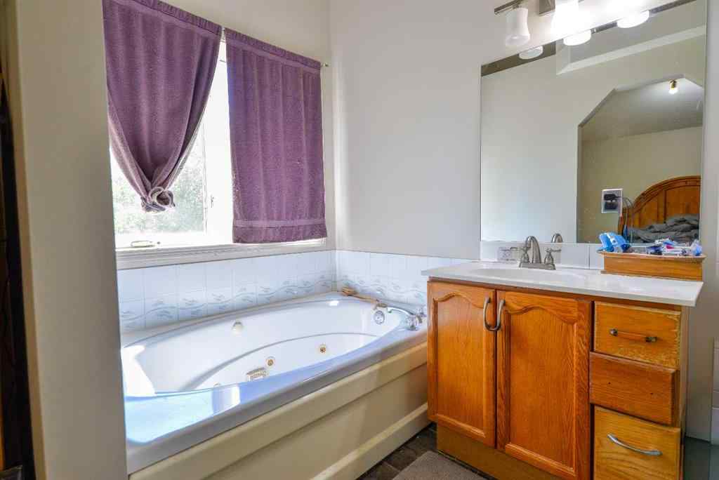MLS® A2256080 - 152 Valley Meadow Close NW in Valley Ridge Calgary, Residential