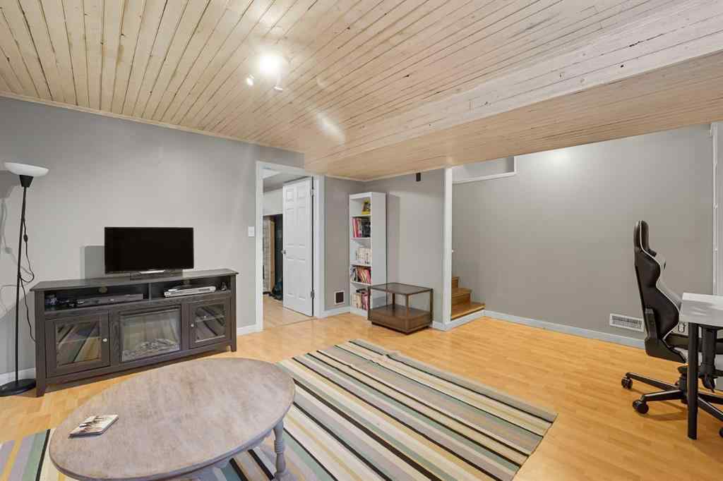MLS® A2256081 - 229 Prestwick Circle SE in McKenzie Towne Calgary, Residential