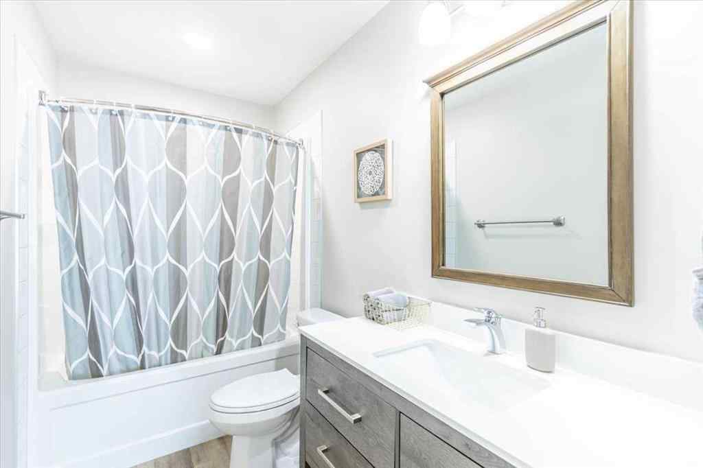 MLS® A2256082 - 33 Lakeshore Drive  in NONE Grandview, Residential