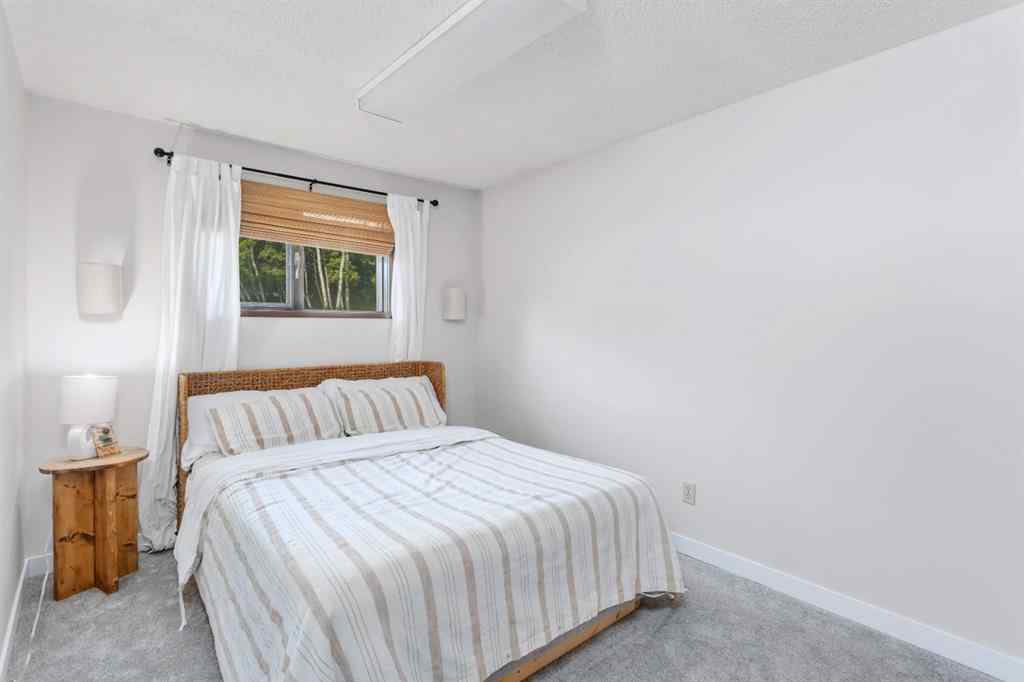 MLS® A2256084 - 5223 48 st   in NONE Eckville, Residential