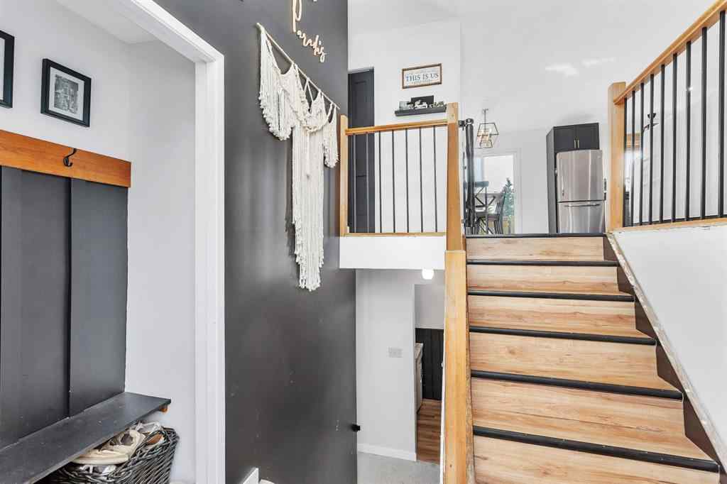 MLS® A2256084 - 5223 48 st   in NONE Eckville, Residential