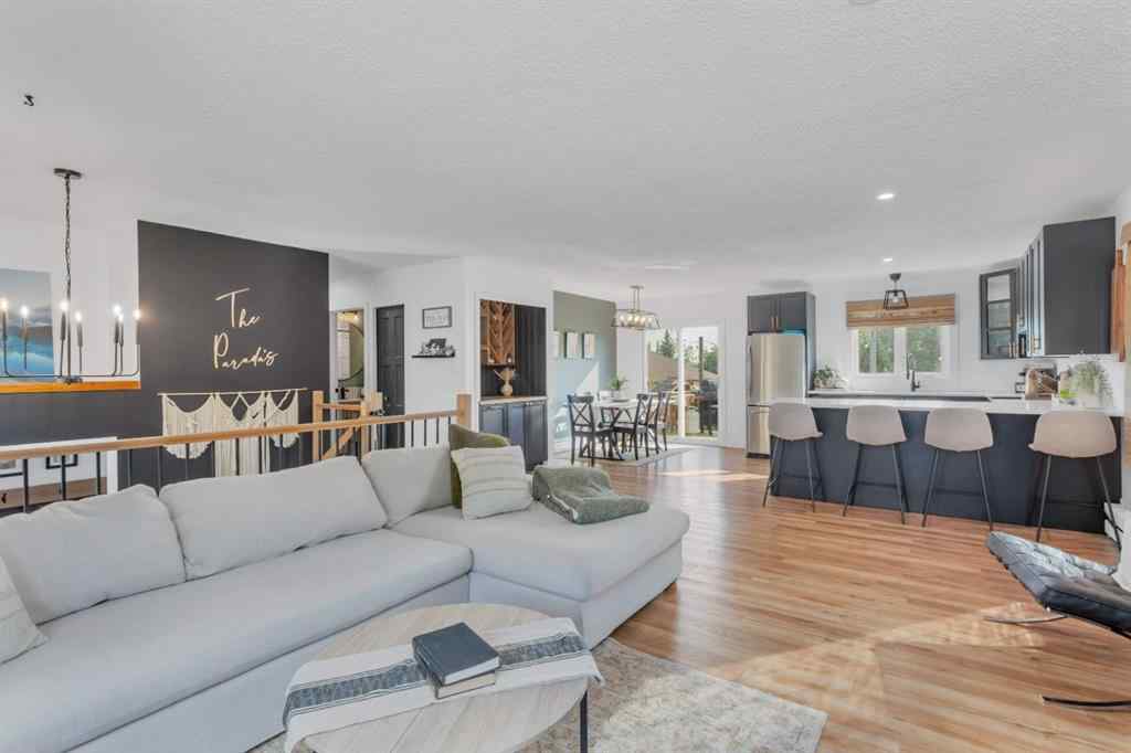 MLS® A2256084 - 5223 48 st   in NONE Eckville, Residential
