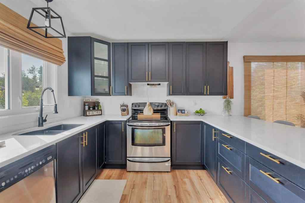 MLS® A2256084 - 5223 48 st   in NONE Eckville, Residential
