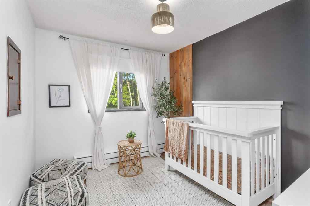 MLS® A2256084 - 5223 48 st   in NONE Eckville, Residential