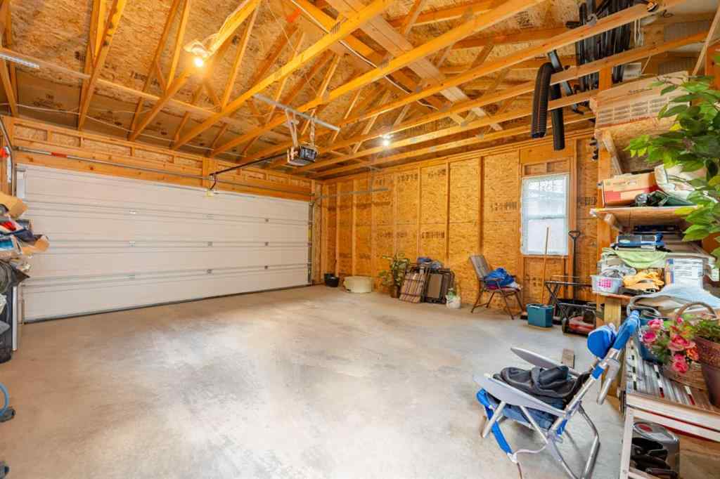 MLS® A2256089 - 106 Panora Road NW in Panorama Hills Calgary, Residential